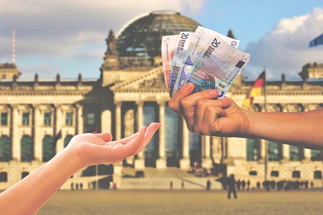 euro bankovky.jpg